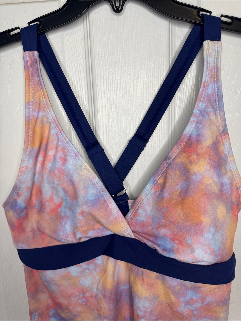NWOT Woman’s Tie-dye Bathing Suit Top - Picture 3 of 6
